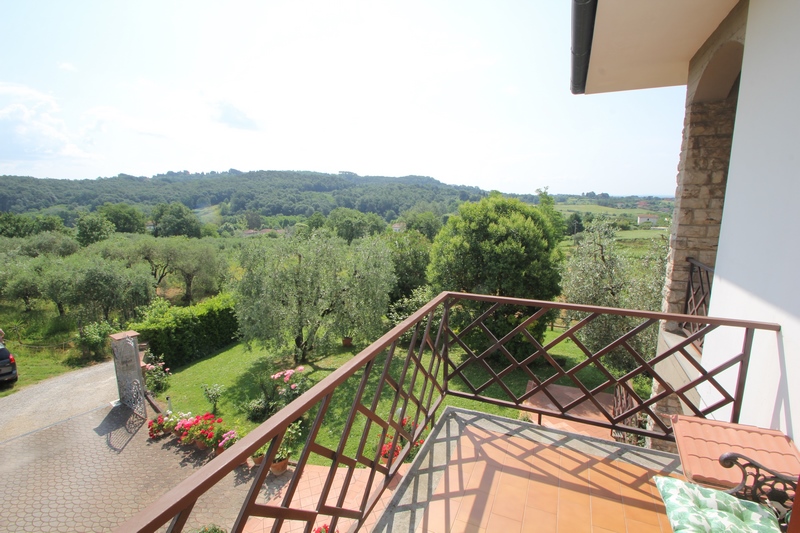 Spacious Villa with Annexe in Capannori, Near Lucca