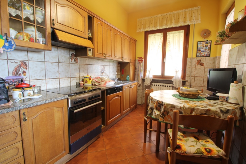 Spacious Villa with Annexe in Capannori, Near Lucca