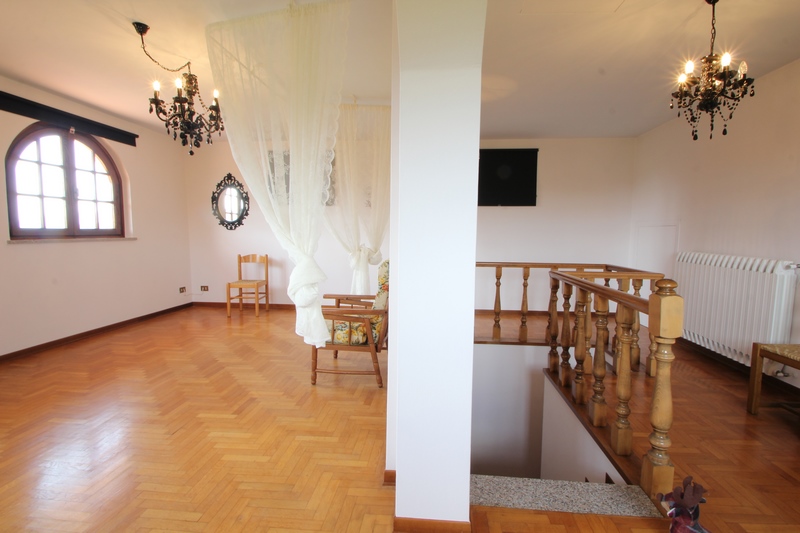 Spacious Villa with Annexe in Capannori, Near Lucca