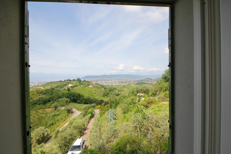 Summer domicile with dreamlike sea view in the Tuscan Versilia for Sale