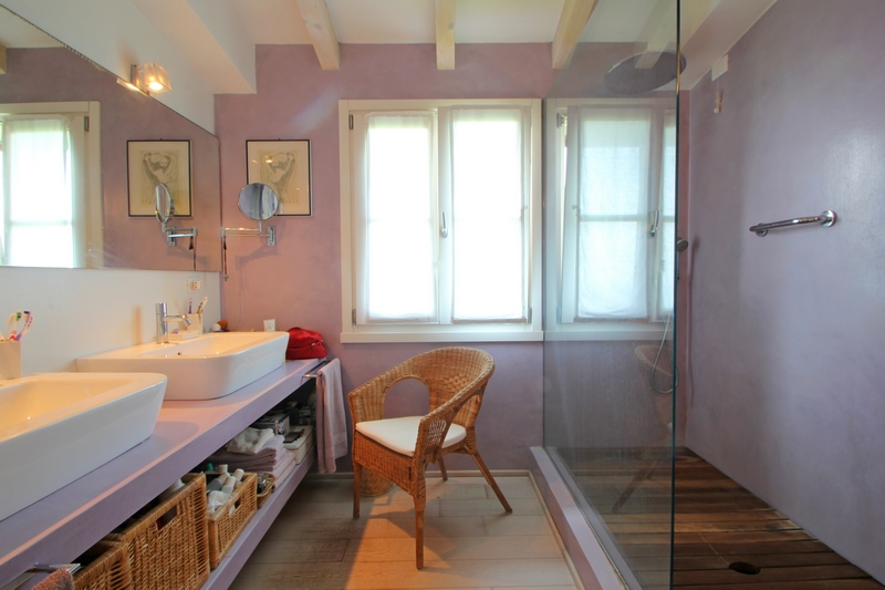 Elegant Villa with Pool & Breathtaking Sea Views in Versilia, Tuscany