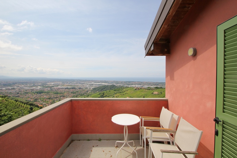 Summer domicile with dreamlike sea view in the Tuscan Versilia for Sale