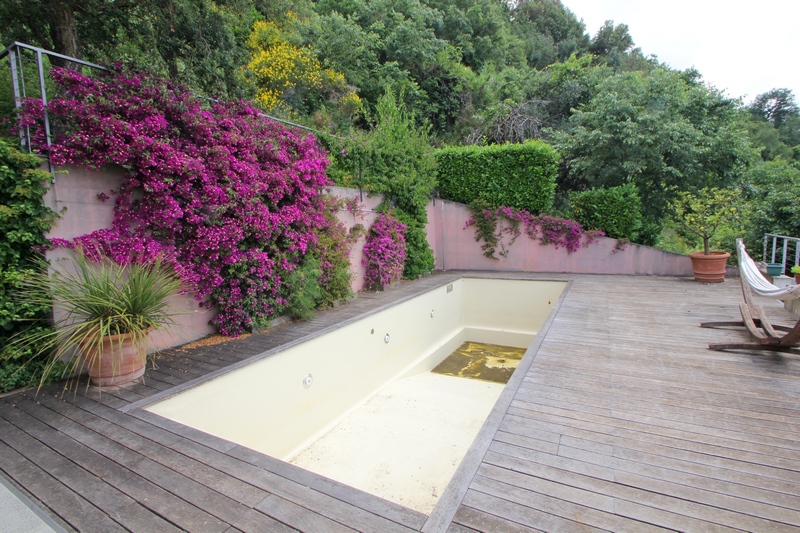 Elegant Villa with Pool & Breathtaking Sea Views in Versilia, Tuscany
