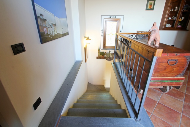 Exclusive Tuscan Villa with Vineyard, Sea View & Pool in Candia, Massa