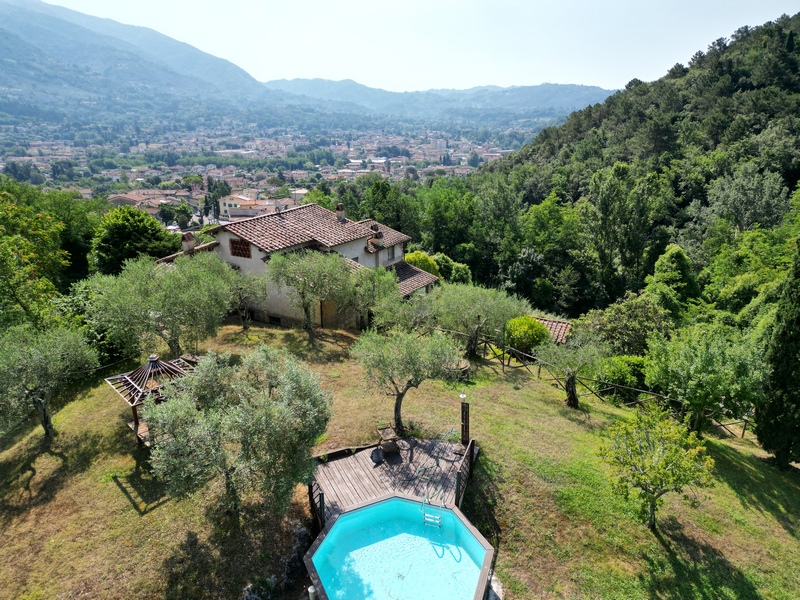 Special property near to Camaiore