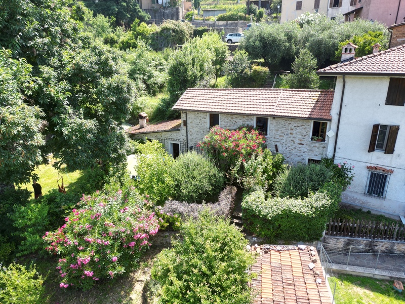 Haus mit Garten im Steindorf Giustagnana