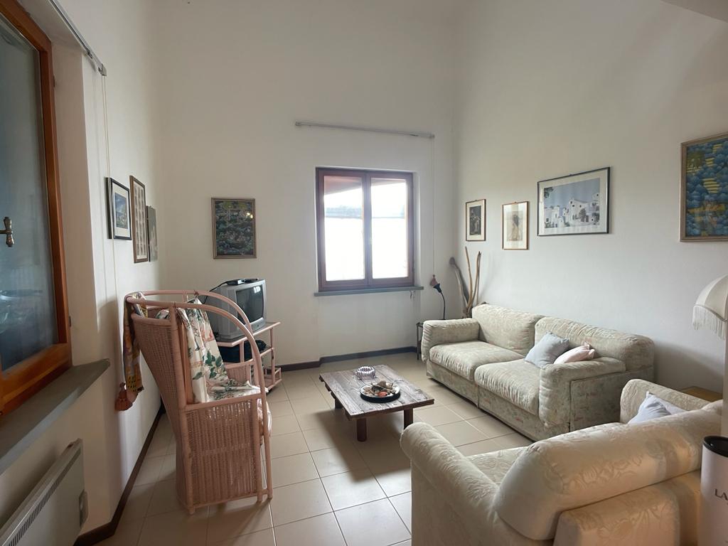 Exklusive Wohnung am Meer mit Privatem Park & Direktem Zugang