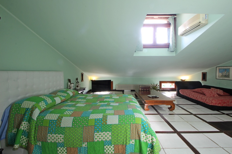Maisonette Elegante in Vendita nel Centro di Pietrasanta
