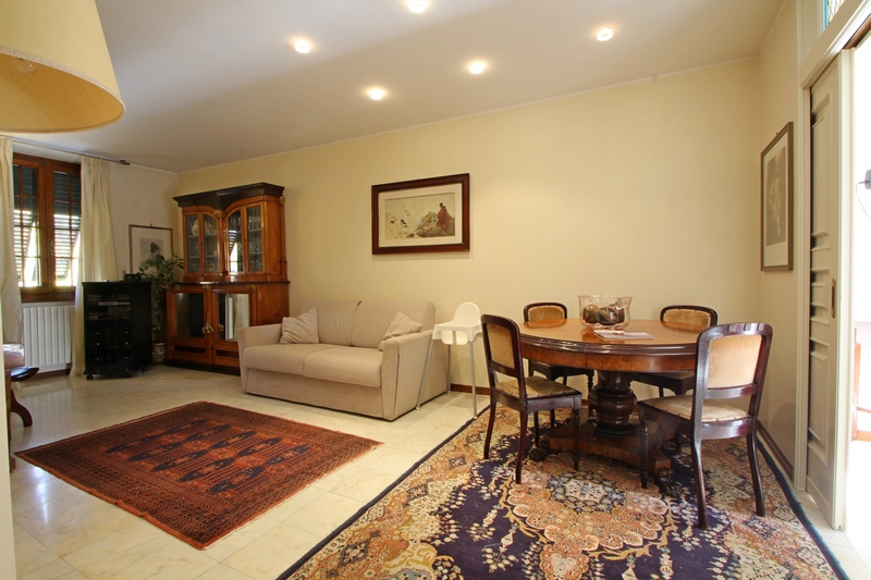 Maisonette Elegante in Vendita nel Centro di Pietrasanta