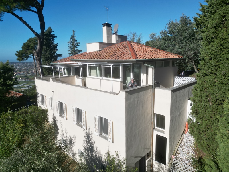 Villa con vista mare verso Camaiore