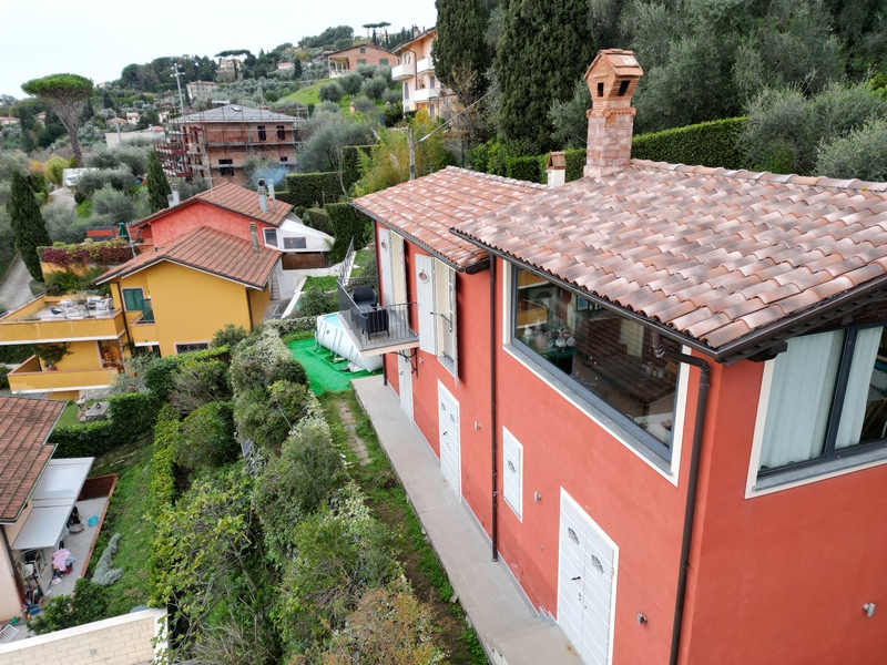 Casa singola con vista mare in Corsanico