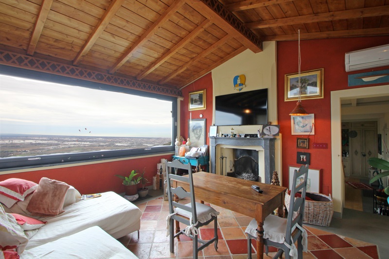 Villa in Corsanico with sea view