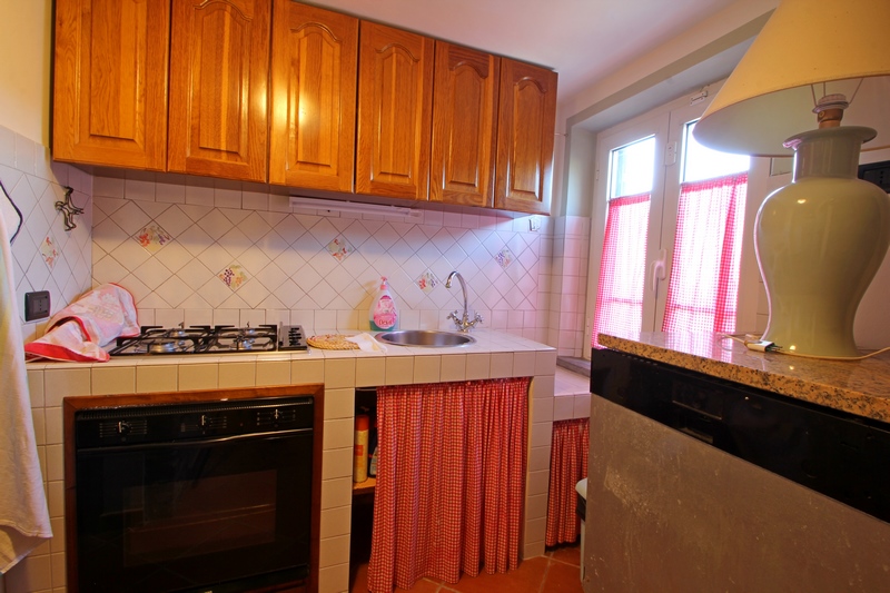 Incantevole Casa Toscana con Vista Mozzafiato & Jacuzzi – Vicino a Viareggio