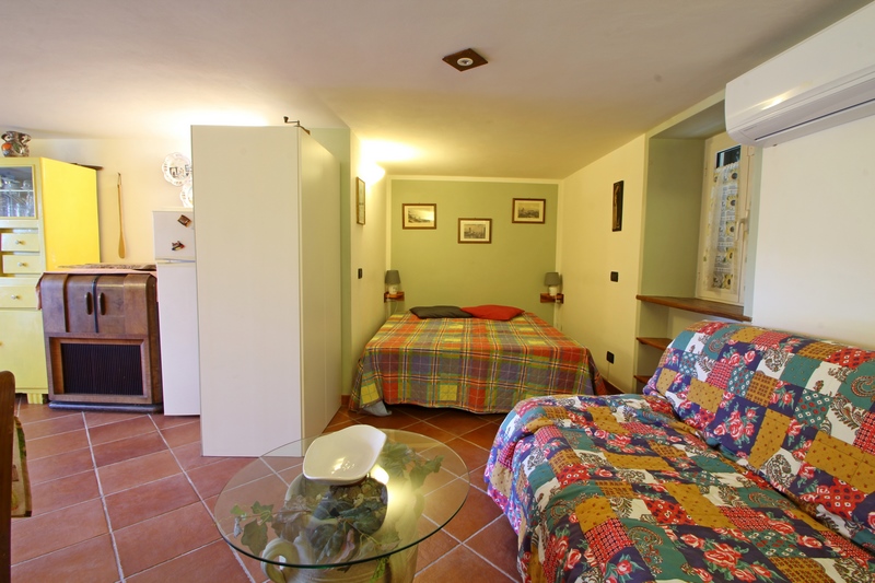 Incantevole Casa Toscana con Vista Mozzafiato & Jacuzzi – Vicino a Viareggio