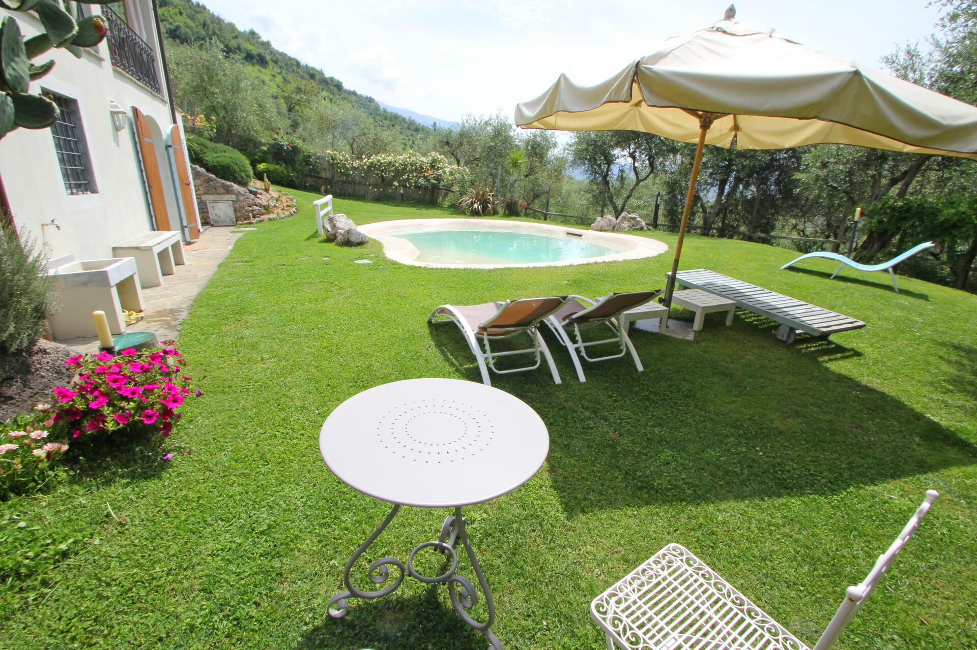 House with pool near to Camaiore