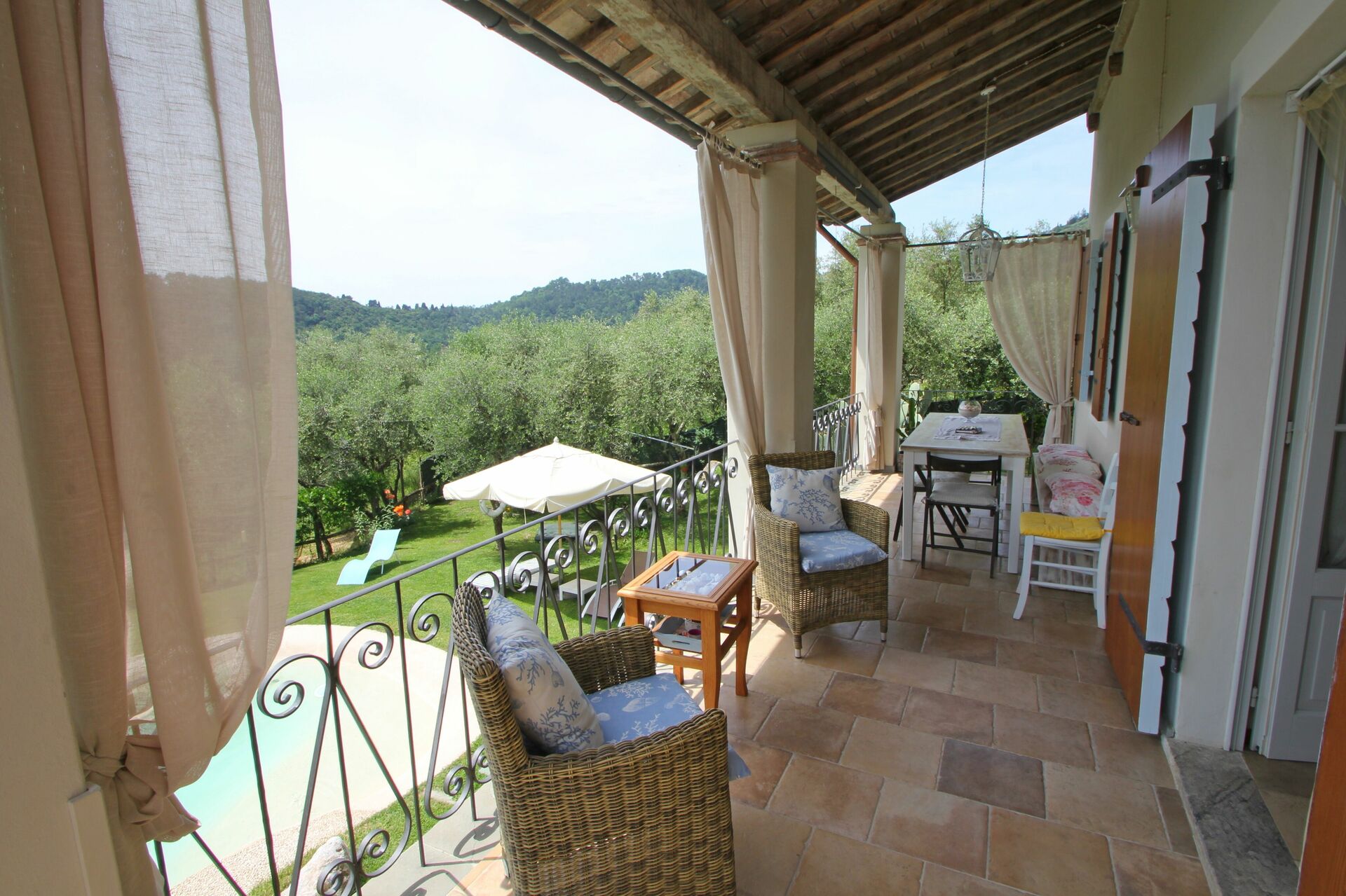 House with pool near to Camaiore