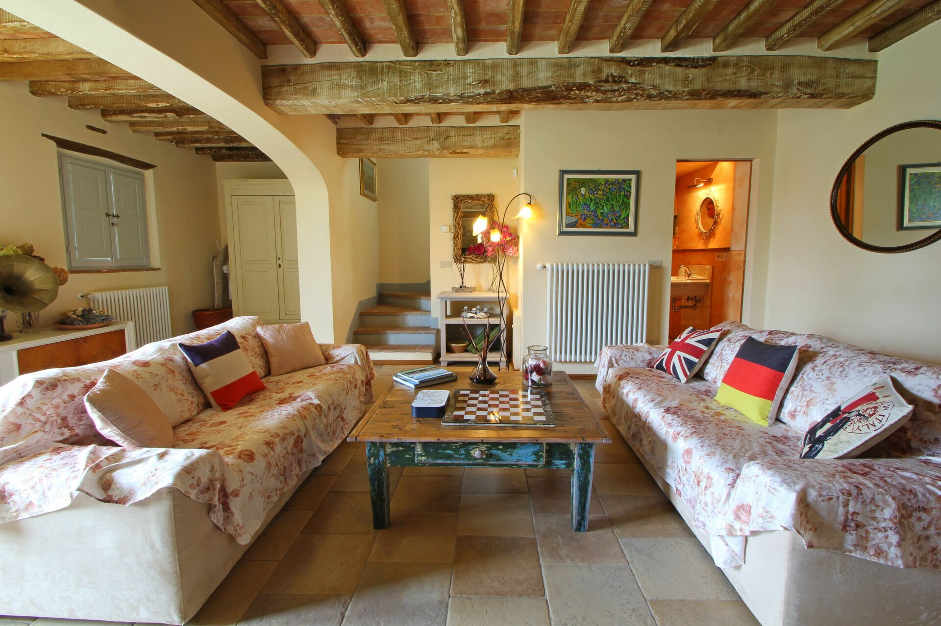 Tuscan Villa with Pool & Olive Grove – Montebello di Camaiore