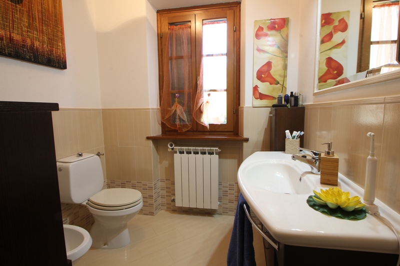 Unique 4-Floor Stone House with Large Garden near Camaiore