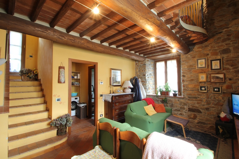 Restored stone house in Colle di Compito