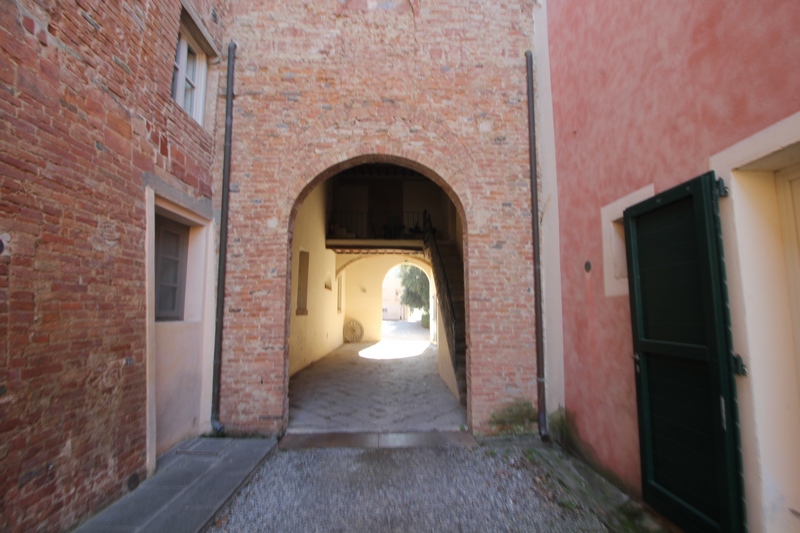 Flat in tuscan historical residence