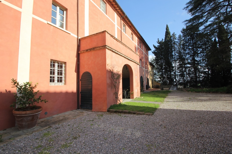 Flat in Historic Residence with Pool between Pisa & Florence