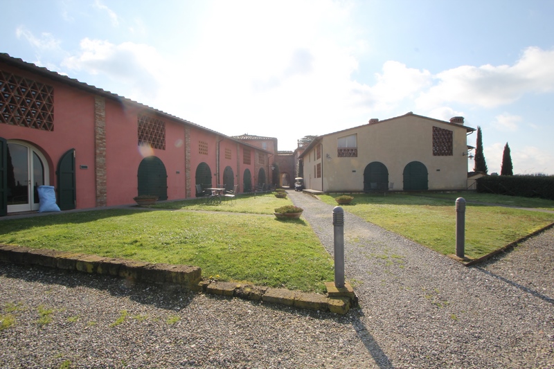 Flat in Historic Residence with Pool between Pisa & Florence