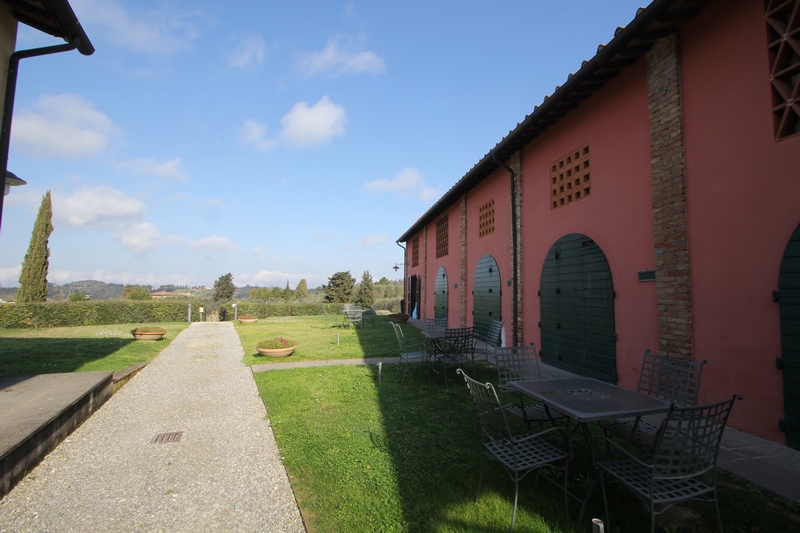 Flat in Historic Residence with Pool between Pisa & Florence
