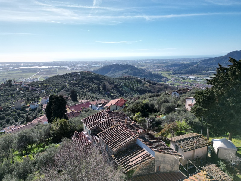 2 rustici con vista mare