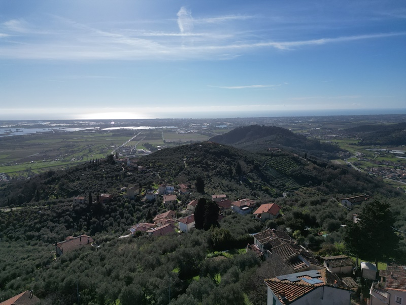 2 rustici con vista mare