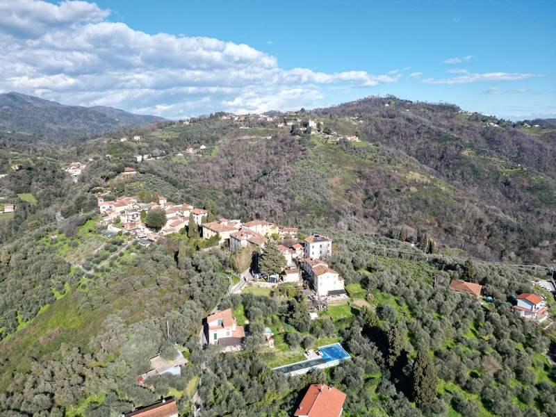Charming Stone House with Cottage & Sea Views near Massarosa