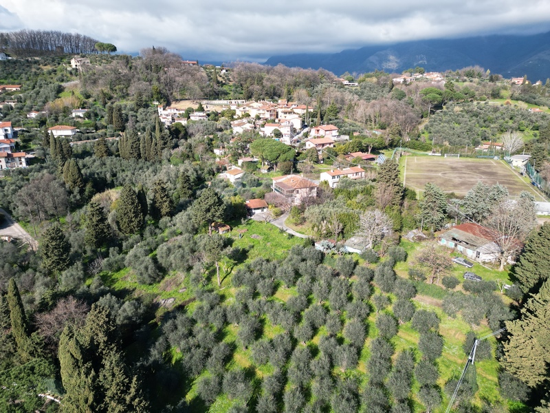 Sea-View Semi-Detached House with Land in Bargecchia