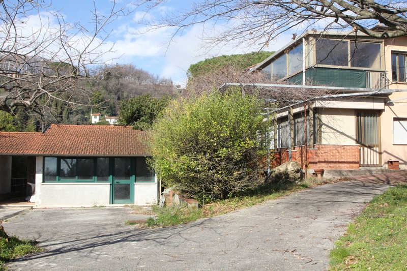 Sea-View Semi-Detached House with Land in Bargecchia