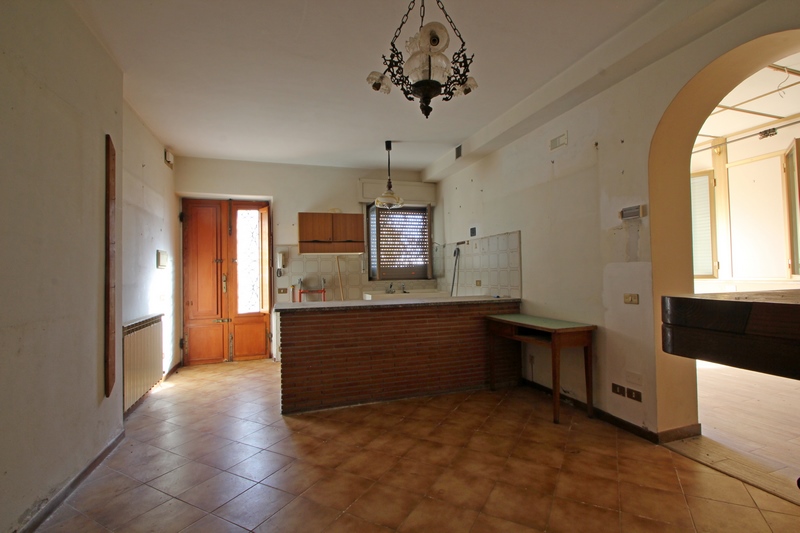 Sea-View Semi-Detached House with Land in Bargecchia