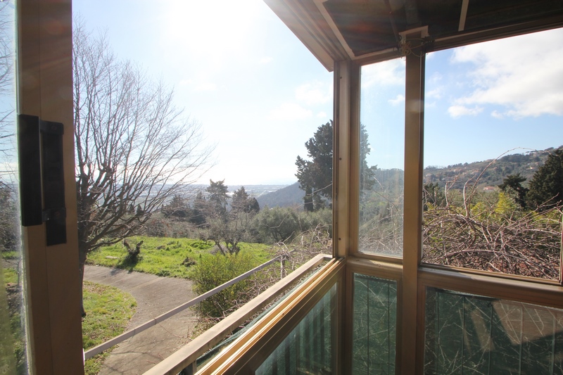 Sea-View Semi-Detached House with Land in Bargecchia