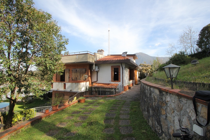 Large house with seaview