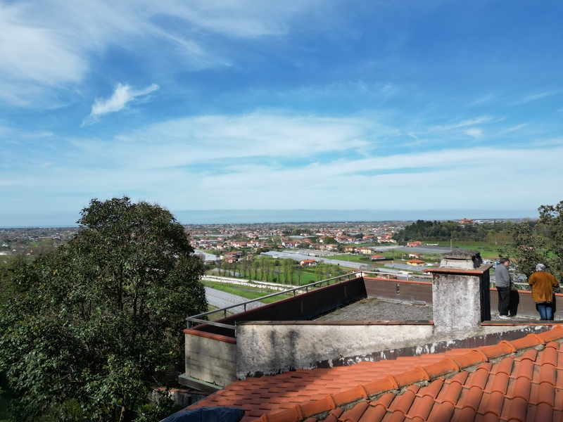 Grande casa con vista mare