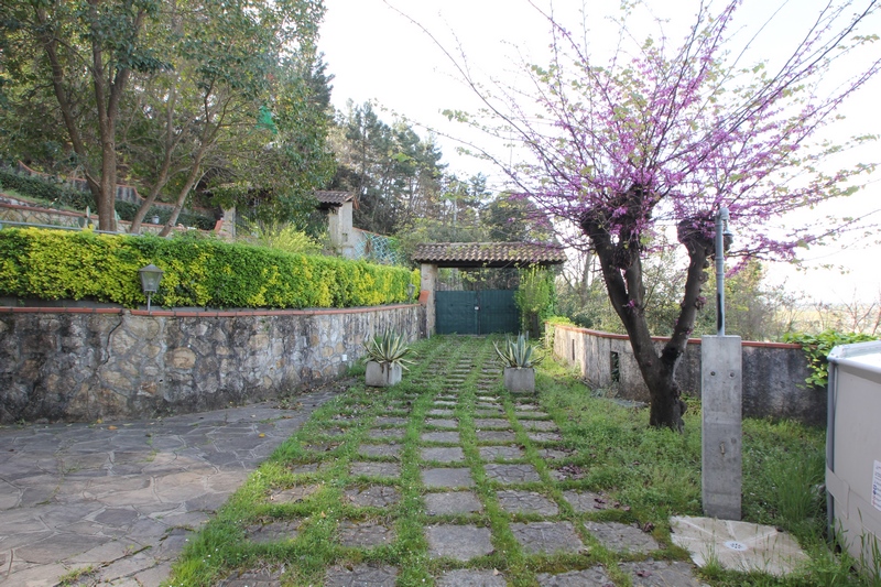 Grande casa con vista mare