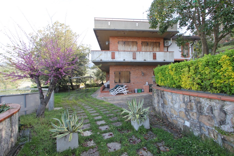 Large house with seaview