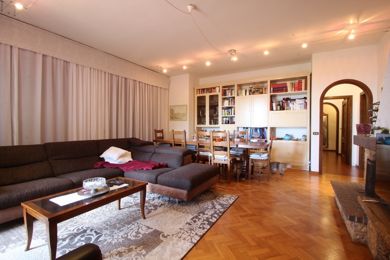 Hillside House with Sea Views & Garden near Camaiore