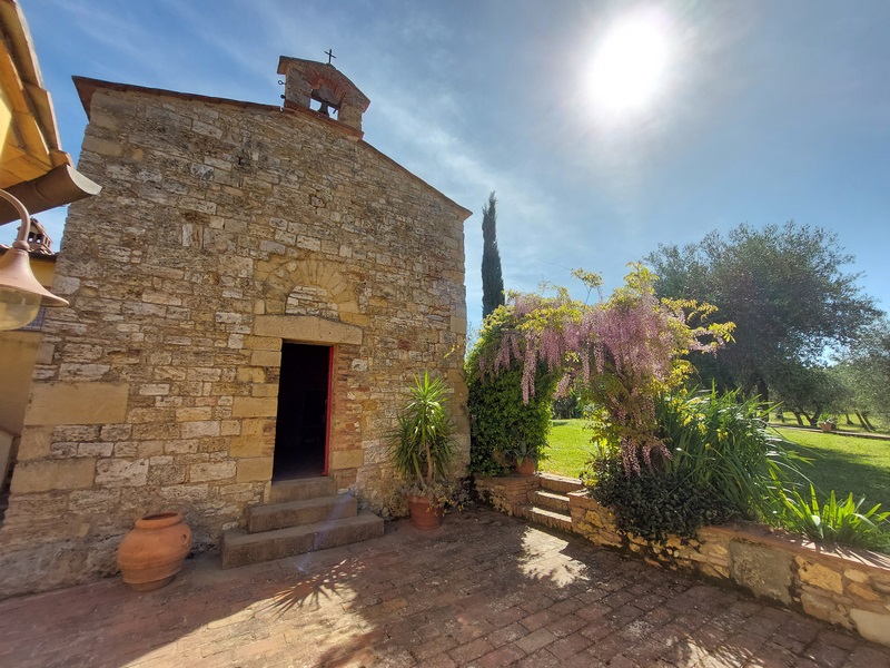 Casale Toscano Ristrutturato con Piscina & Cappella – Vicino Volterra & Lari