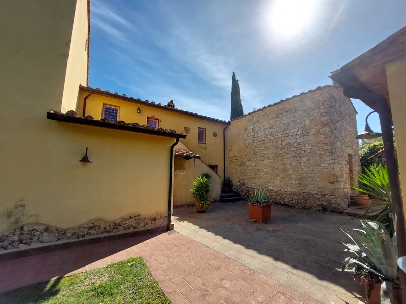 Casale Toscano Ristrutturato con Piscina & Cappella – Vicino Volterra & Lari