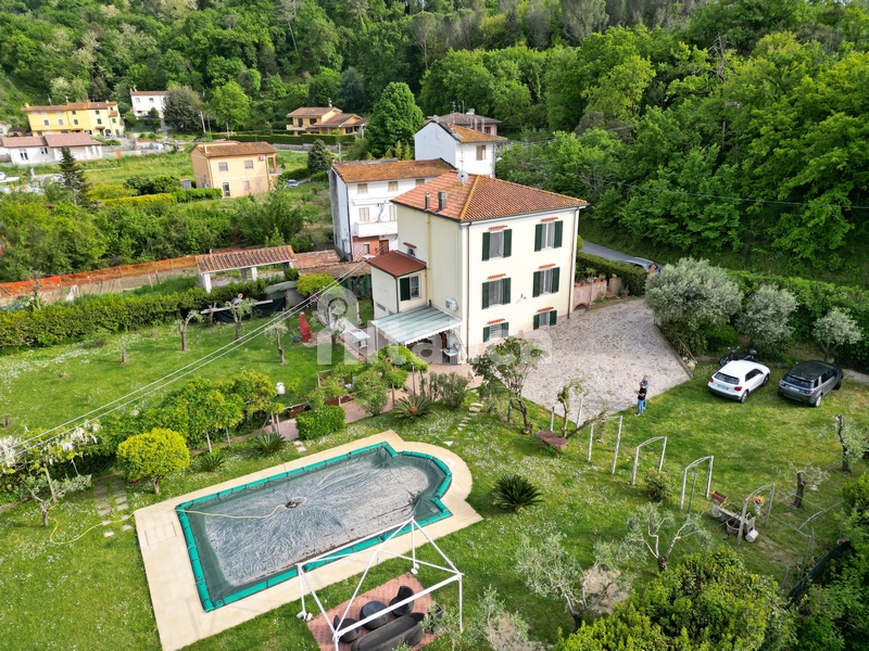 Renovated Historic Villa with Pool Near Lake Massaciuccoli – Tuscany