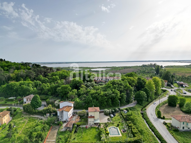 Renovated Historic Villa with Pool Near Lake Massaciuccoli – Tuscany