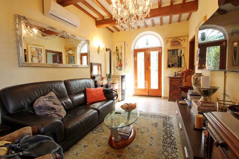 Renovated Historic Villa with Pool Near Lake Massaciuccoli – Tuscany