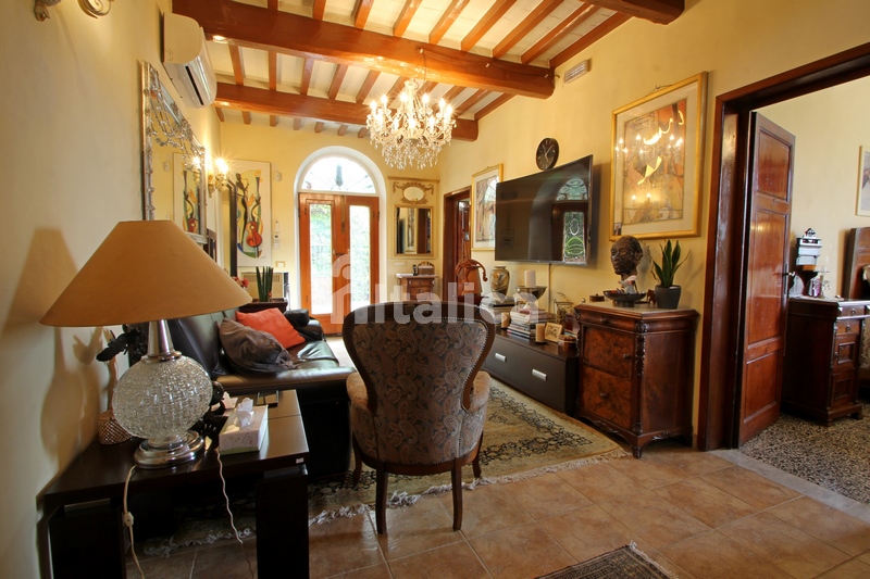 Renovated Historic Villa with Pool Near Lake Massaciuccoli – Tuscany