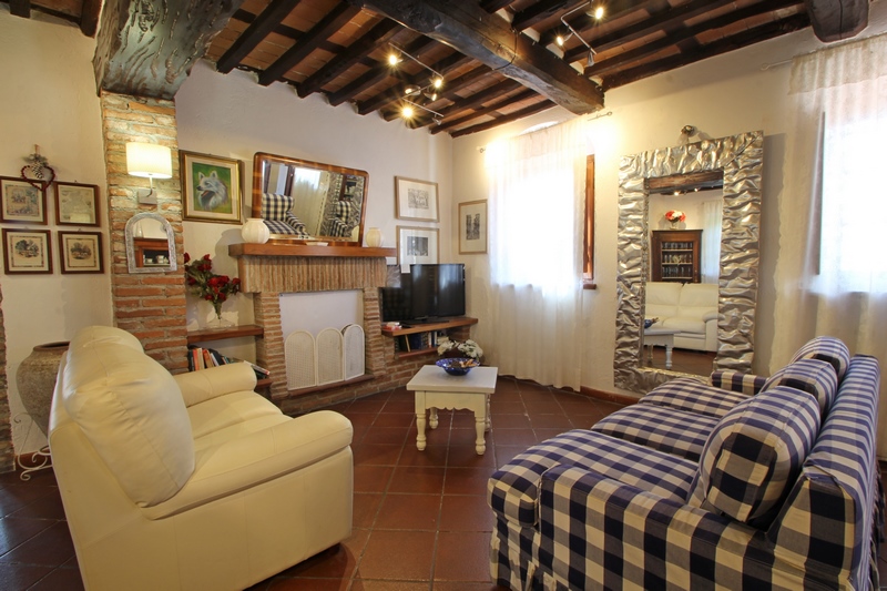 Ampia Villa con Piscina e Vista Mare a Corsanico – Italia