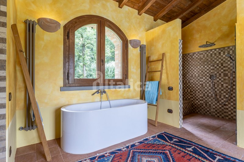 Luxurious 13th-Century Villa with Pool in Bagnone, Tuscany