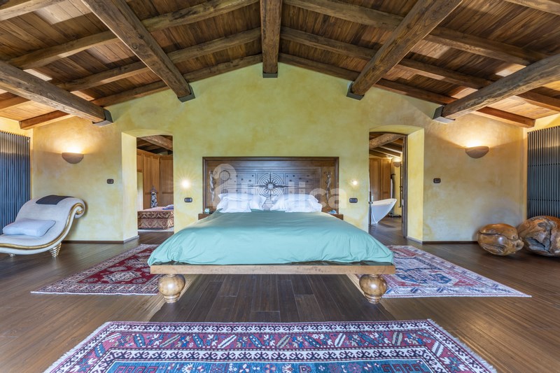 Luxurious 13th-Century Villa with Pool in Bagnone, Tuscany