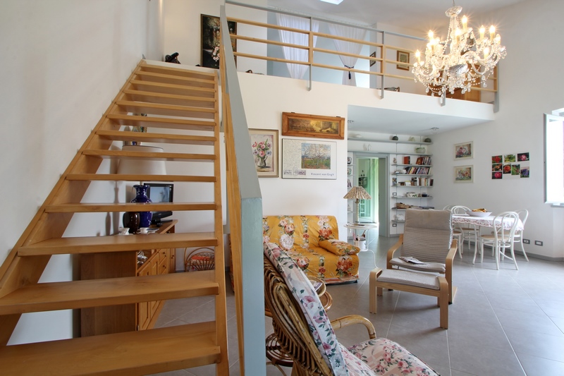 Casa Vacanze in Vendita Vicino ad Arezzo – Fascino Toscano e Privacy