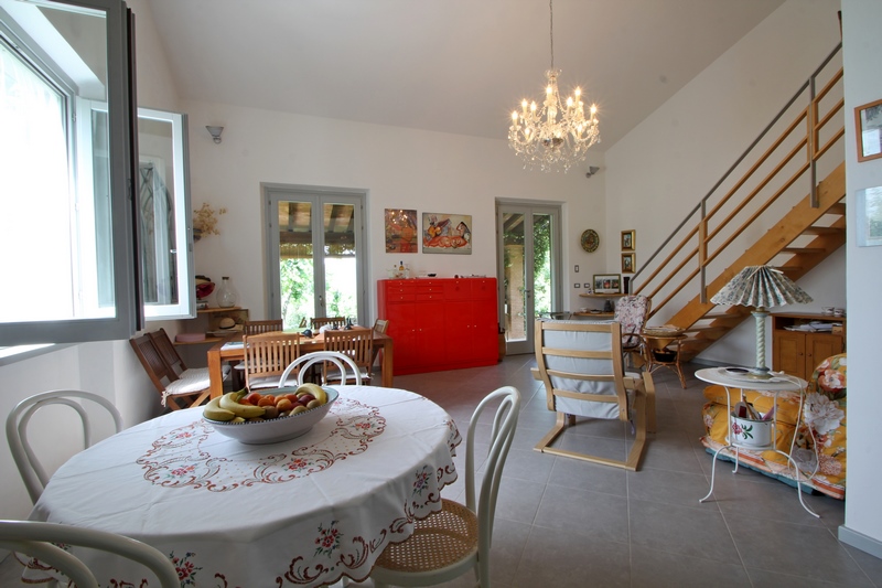 Casa Vacanze in Vendita Vicino ad Arezzo – Fascino Toscano e Privacy